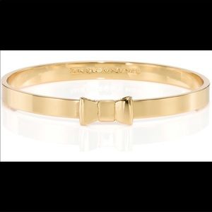 KATE SPADE • Gold Take A Bow Bangle Bracelet